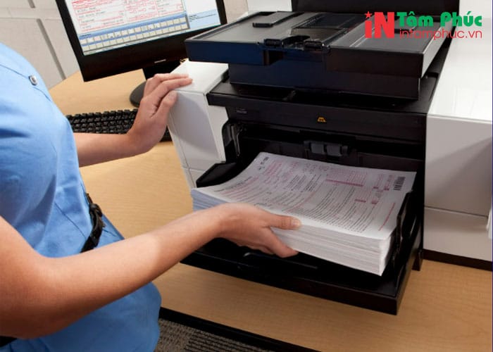 scan màu giấy tờ