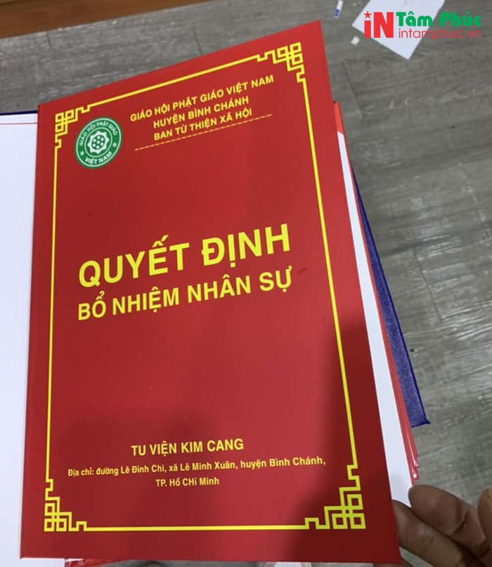 bìa trao quyết định