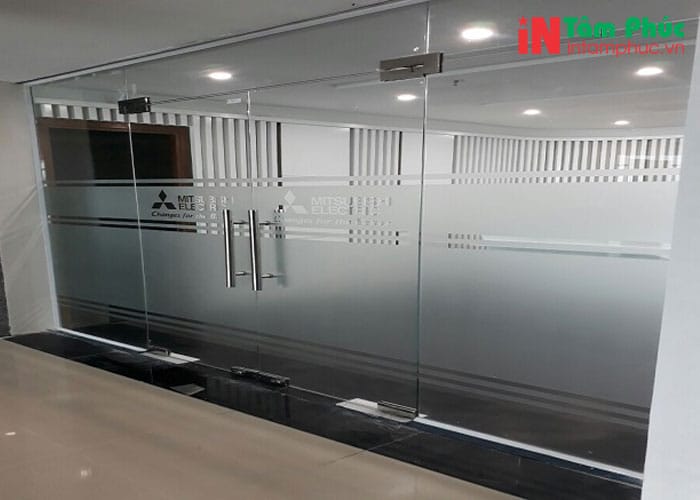 Decal mờ văn phòng