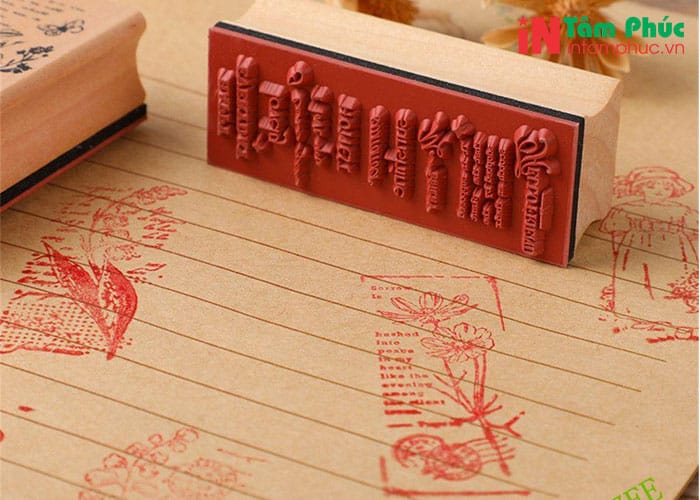 Trang trí sổ vintage bằng con dấu